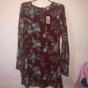 FOREVER 21 FLORAL BELL SLEEVE DRESS